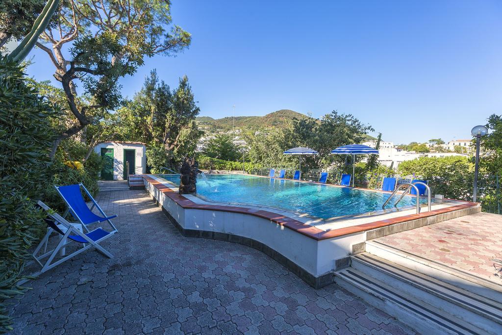 Hotel Vittoria Ischia Exterior photo