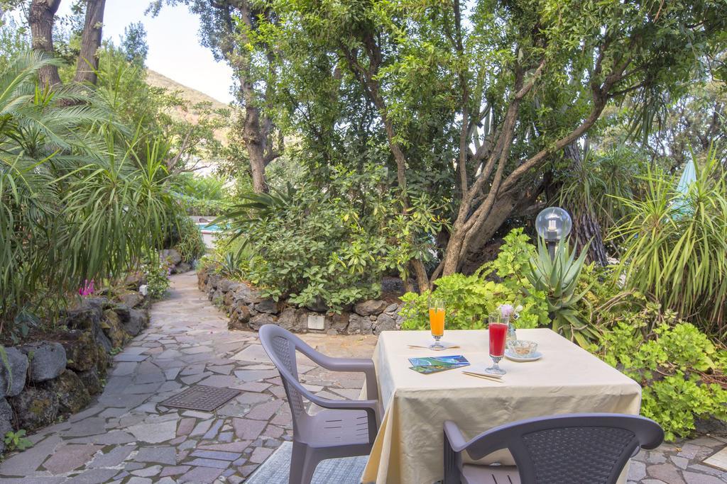 Hotel Vittoria Ischia Exterior photo